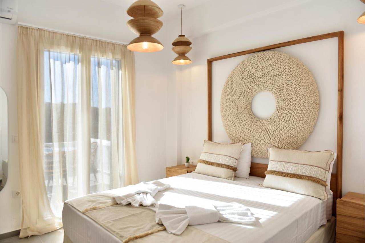 Kryni Deluxe Houses Adamantas  Luaran gambar