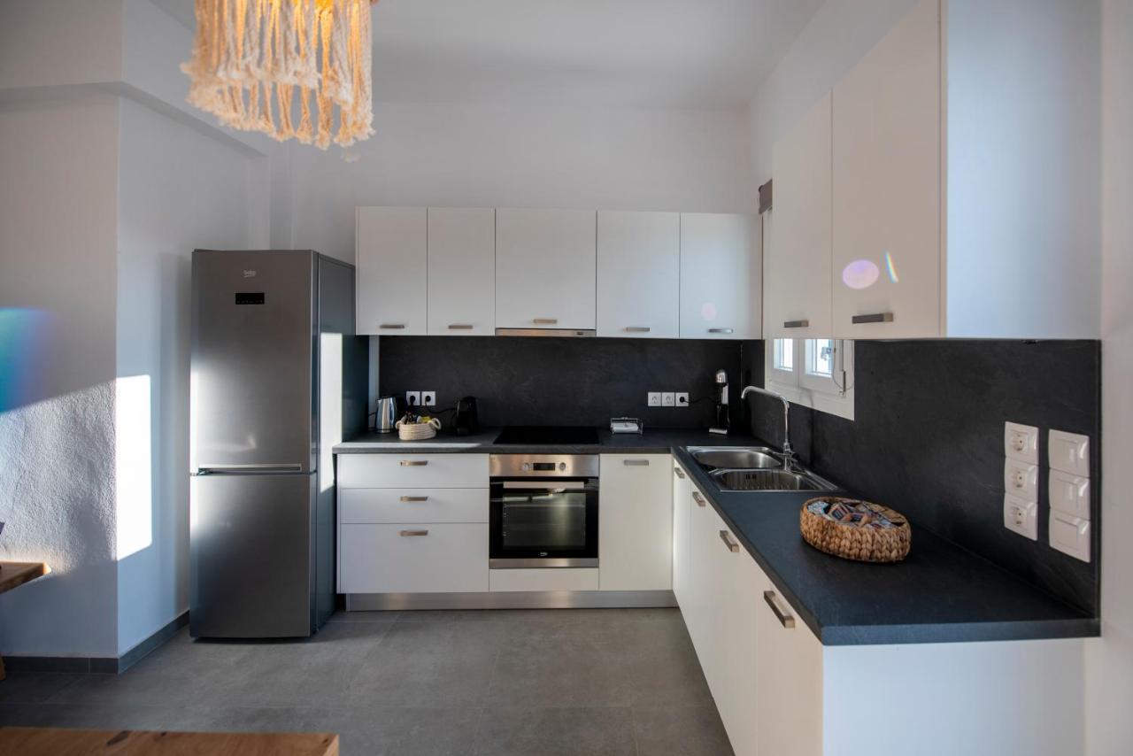 Kryni Deluxe Houses Adamantas  Luaran gambar