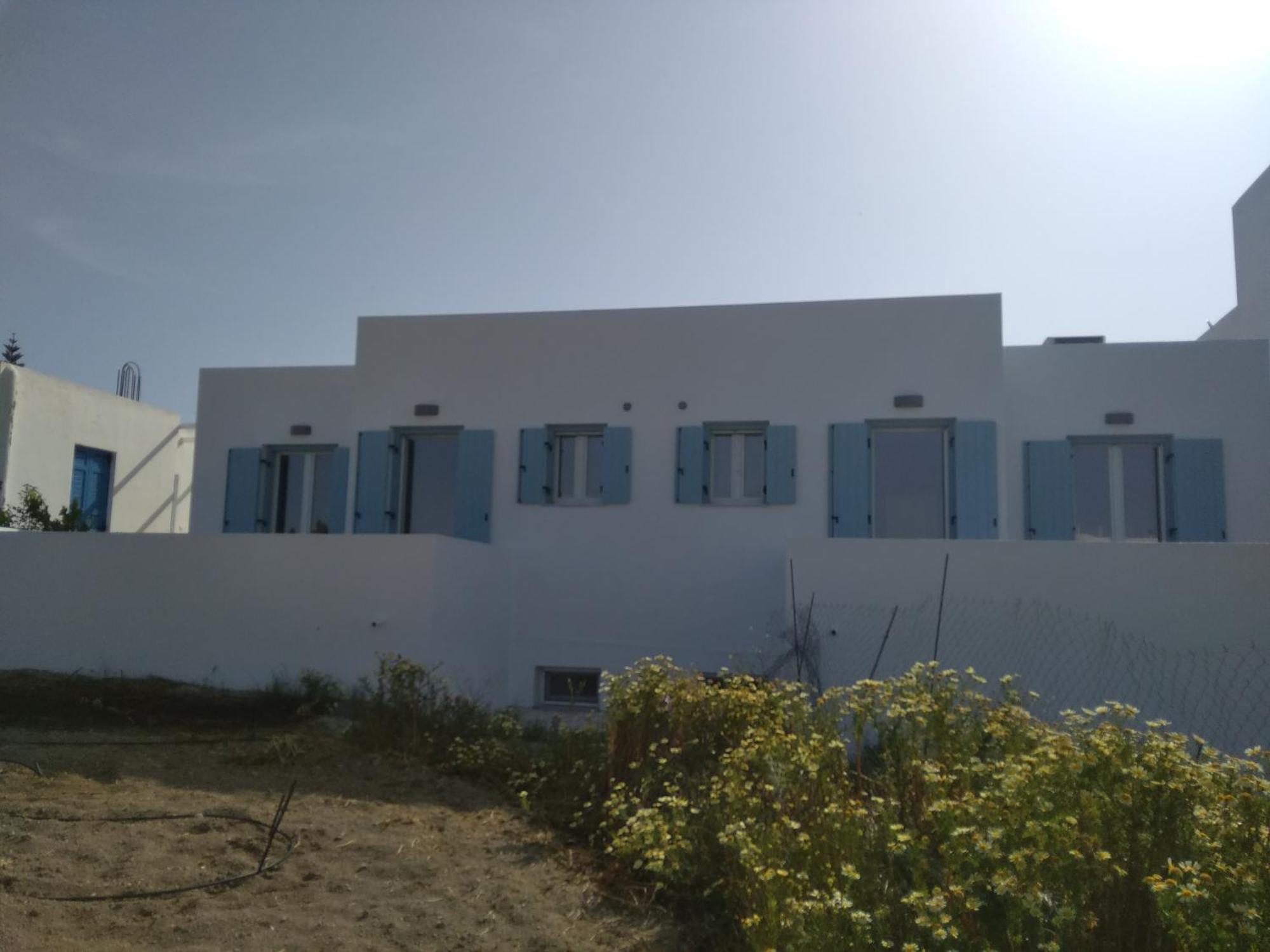 Kryni Deluxe Houses Adamantas  Bilik gambar
